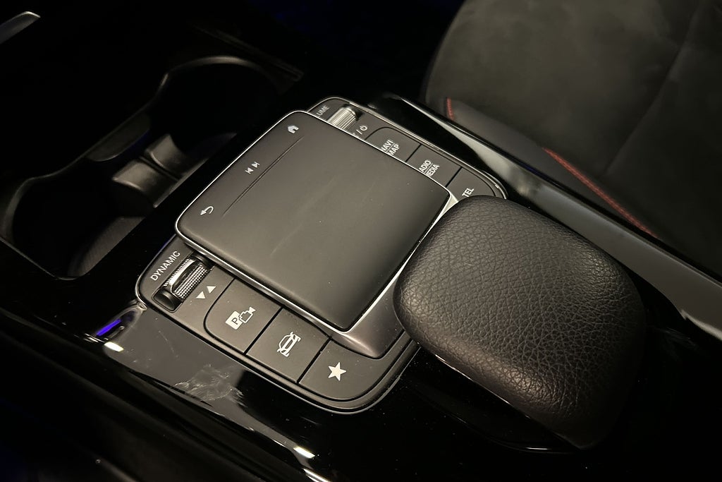 Mercedes-Benz A180 2022 - miniatyr 36