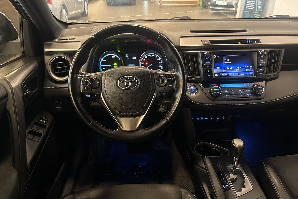 Toyota RAV4 2016 - miniatyr 18