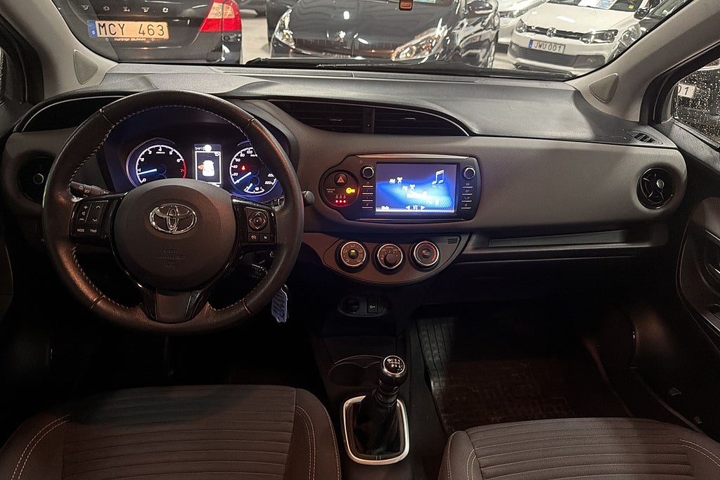 Toyota Yaris 2018 - miniatyr 9