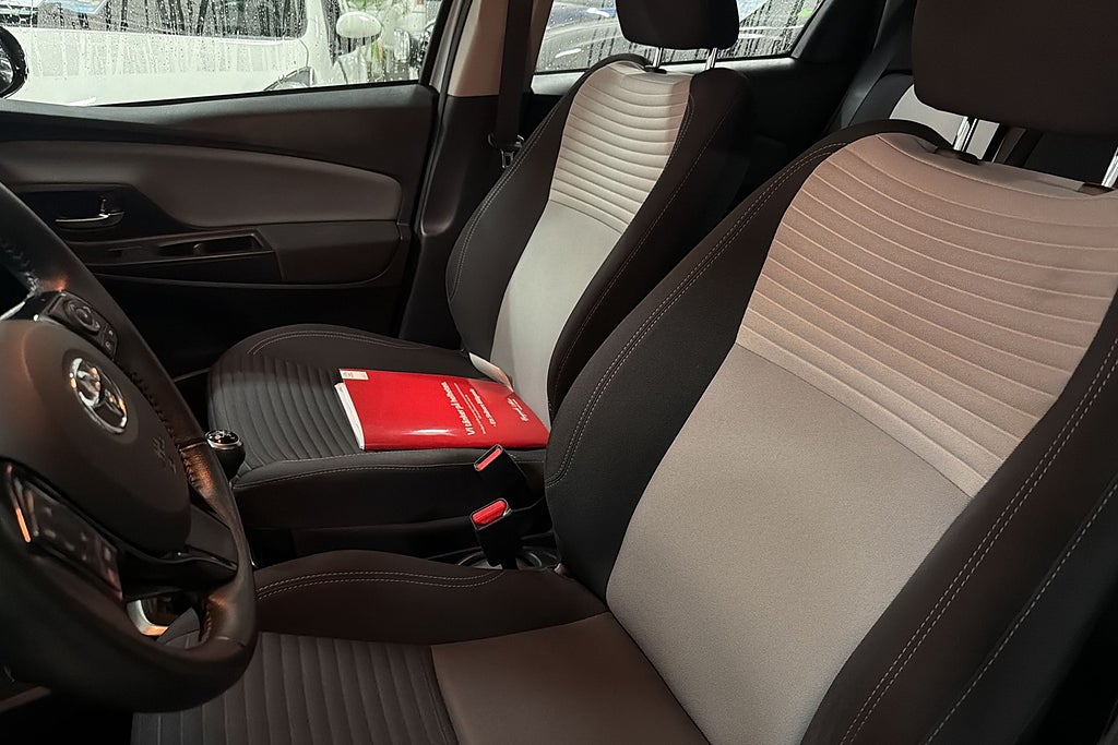 Toyota Yaris 2018 - miniatyr 10