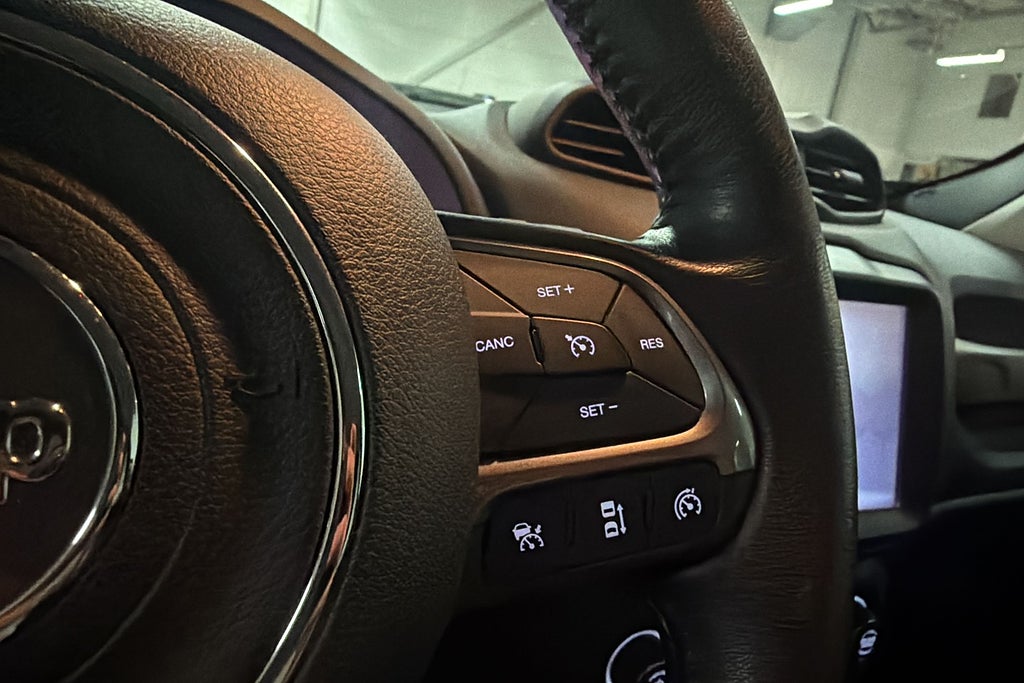 Jeep Renegade 2020 - miniatyr 11