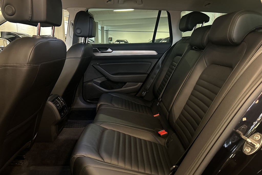 Volkswagen Passat 2019 - miniatyr 11
