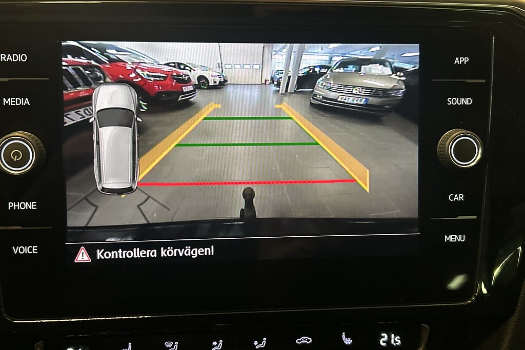 Volkswagen Passat 2019 - miniatyr 15