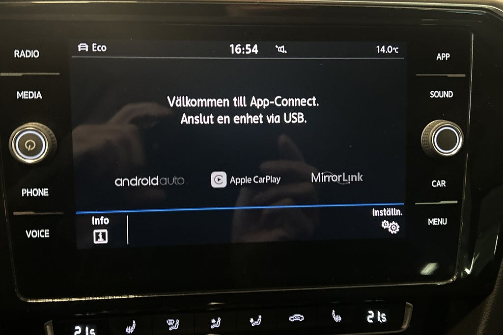 Volkswagen Passat 2019 - miniatyr 16