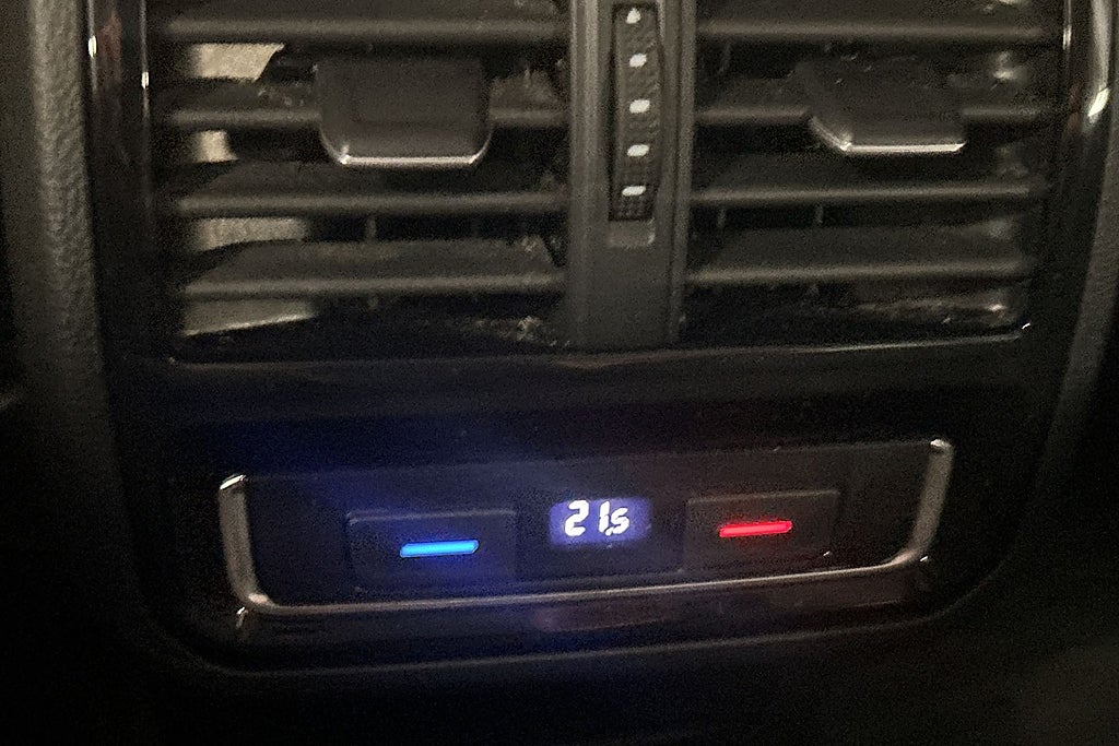 Volkswagen Passat 2019 - miniatyr 23