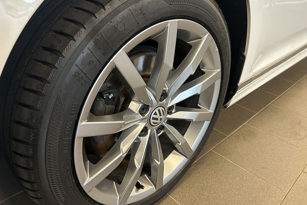Volkswagen Passat 2018 - miniatyr 27