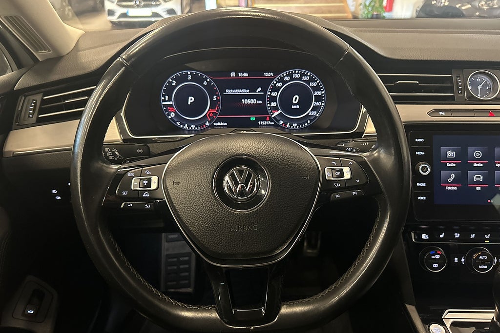 Volkswagen Passat 2018 - miniatyr 12