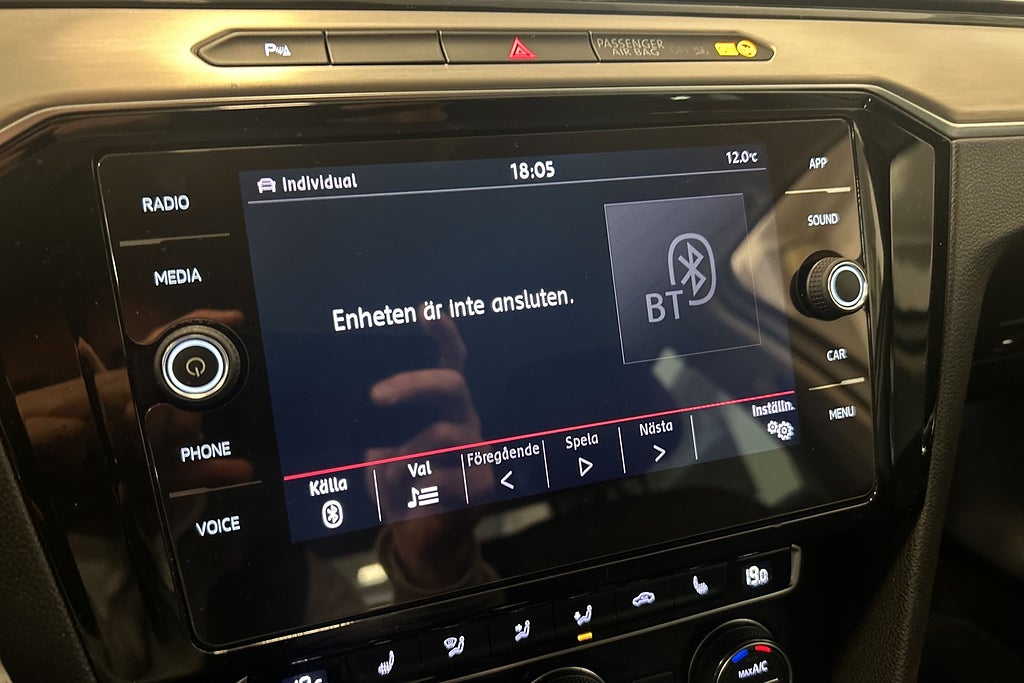Volkswagen Passat 2018 - miniatyr 17
