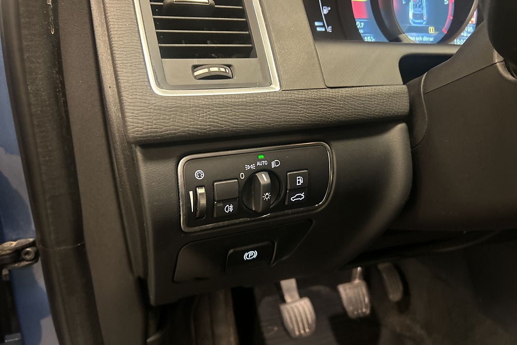 Volvo XC60 2015 - miniatyr 17