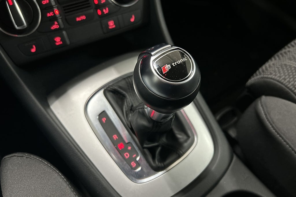 Audi Q3 2018 - miniatyr 15