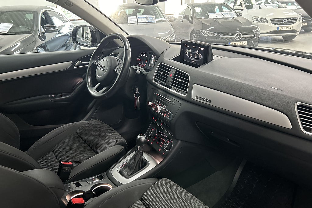 Audi Q3 2018 - miniatyr 24