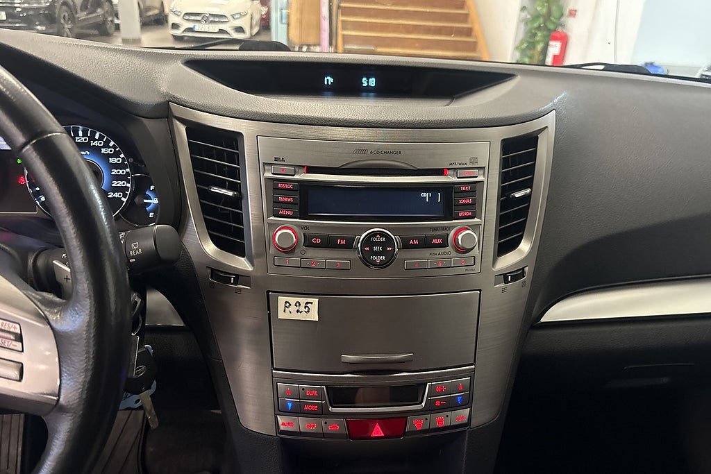 Subaru Outback 2011 - miniatyr 16