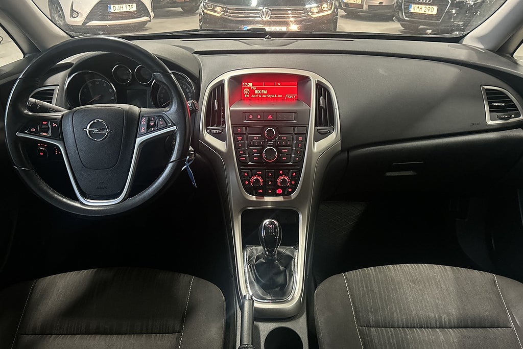 Opel Astra 2011 - miniatyr 12