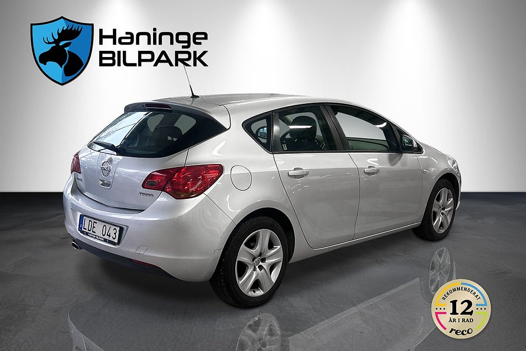 Opel Astra 2011 - miniatyr 6