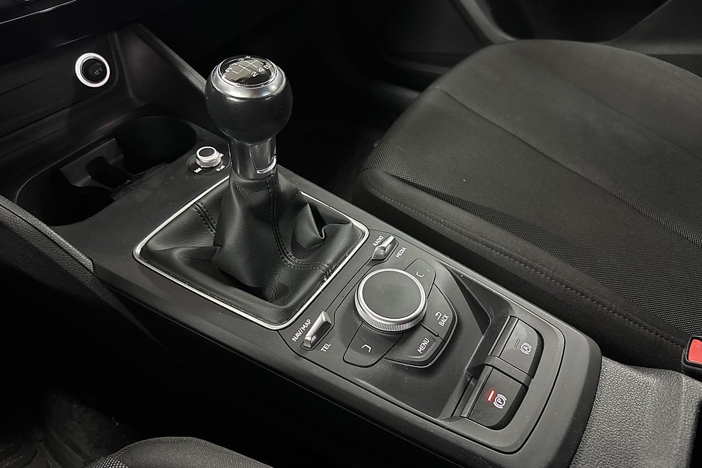 Audi Q2 2018 - miniatyr 22