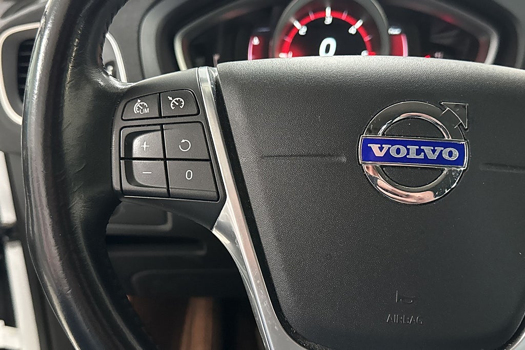 Volvo V40 Cross Country 2015 - miniatyr 16