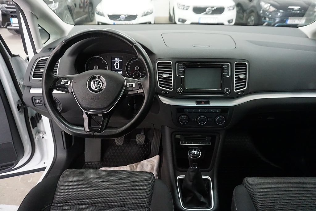 Volkswagen Sharan 2017 - miniatyr 15