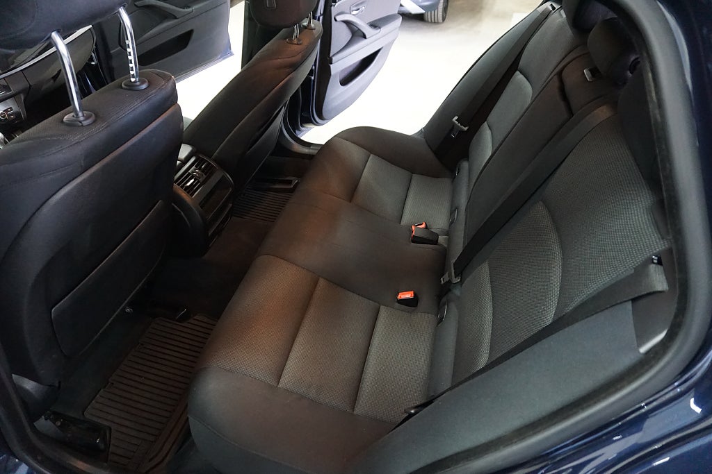 BMW 520 2015 - miniatyr 17