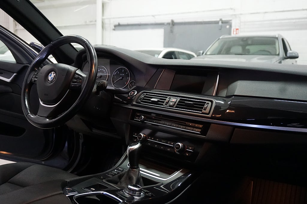 BMW 520 2015 - miniatyr 19