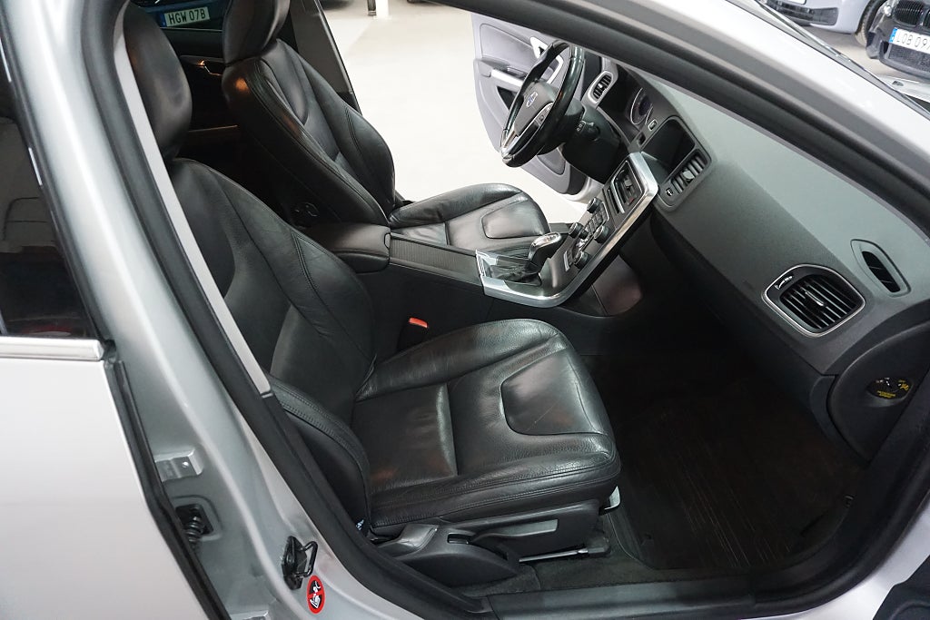 Volvo V60 2013 - miniatyr 19