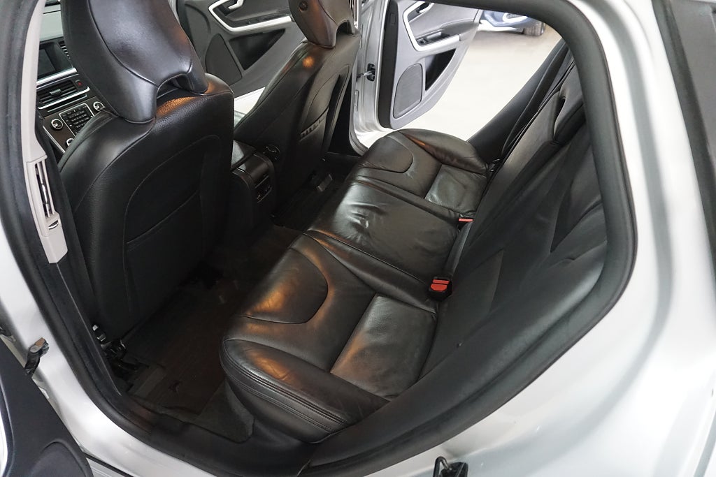 Volvo V60 2013 - miniatyr 20