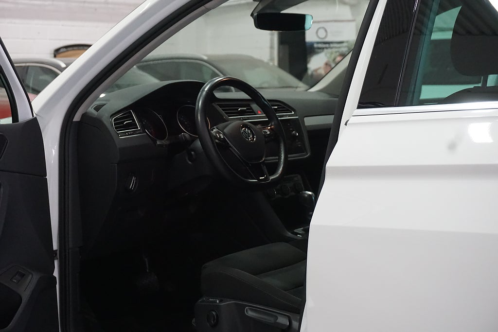 Volkswagen Tiguan 2019 - miniatyr 12