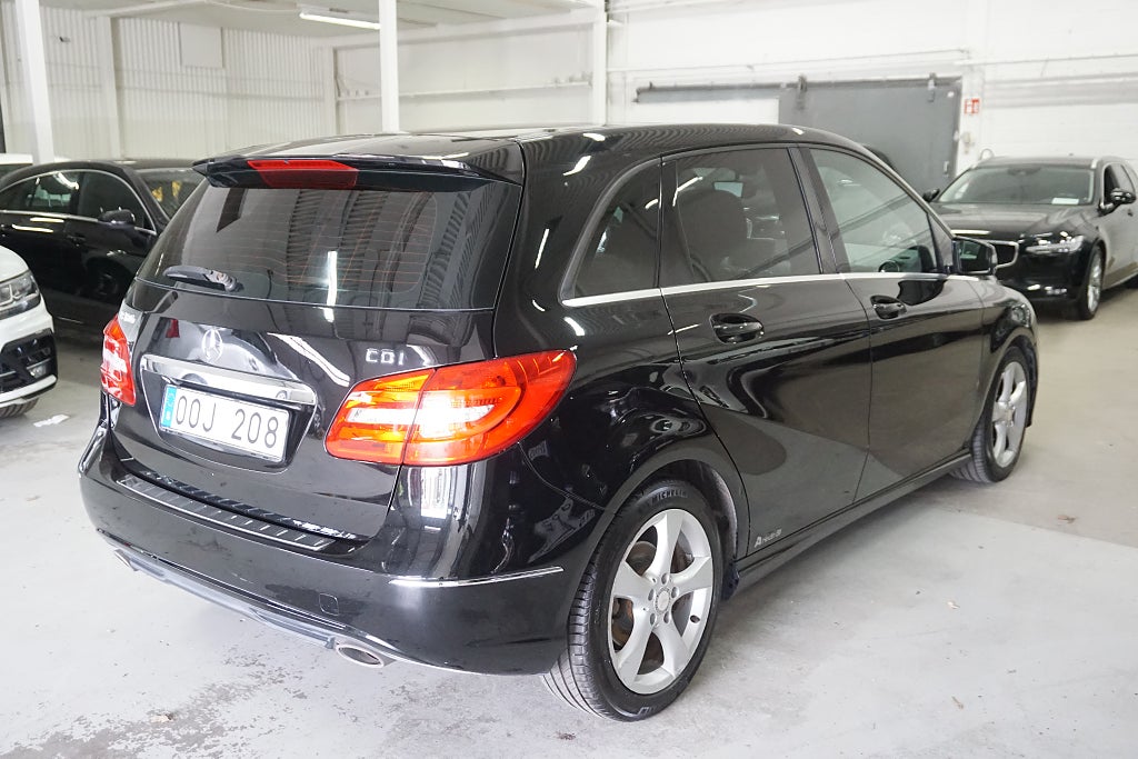 Mercedes-Benz B 2013 - miniatyr 7