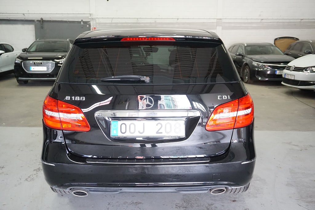 Mercedes-Benz B 2013 - miniatyr 8