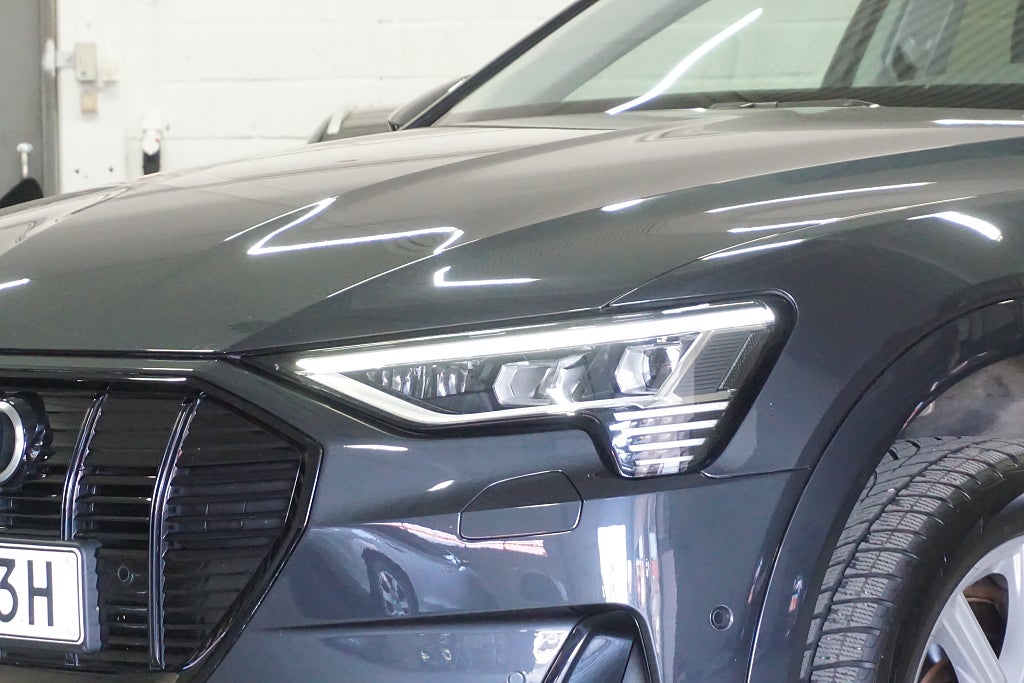 Audi E-Tron 2021 - miniatyr 29