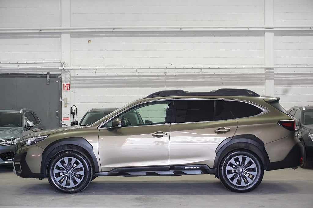 Subaru Outback 2023 - miniatyr 2