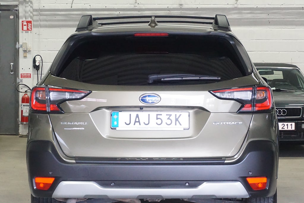 Subaru Outback 2023 - miniatyr 8
