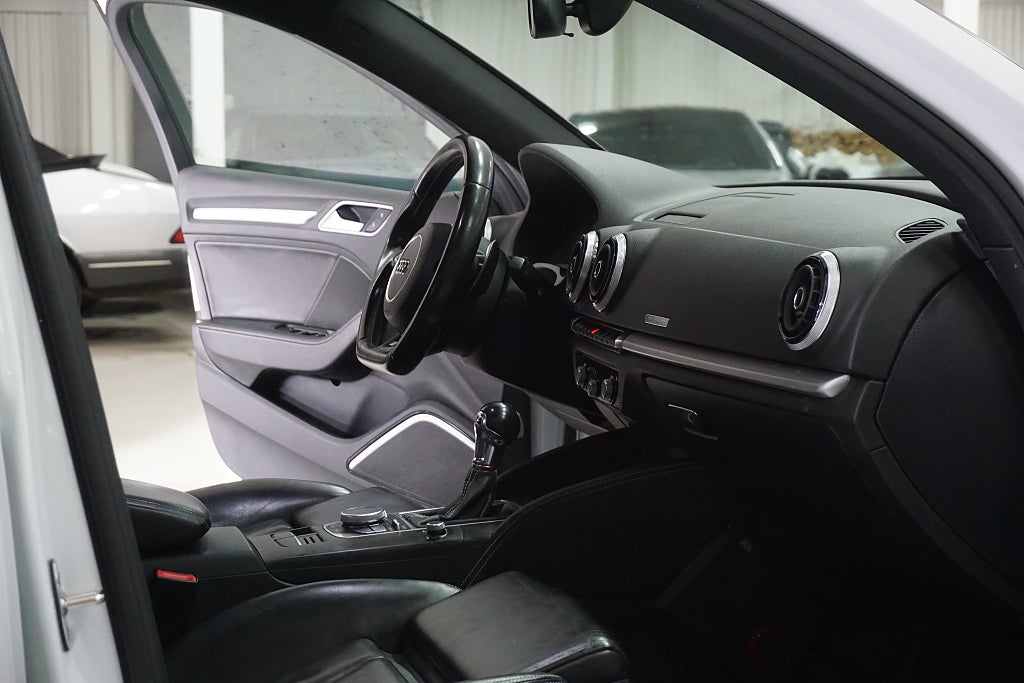 Audi S3 2015 - miniatyr 25