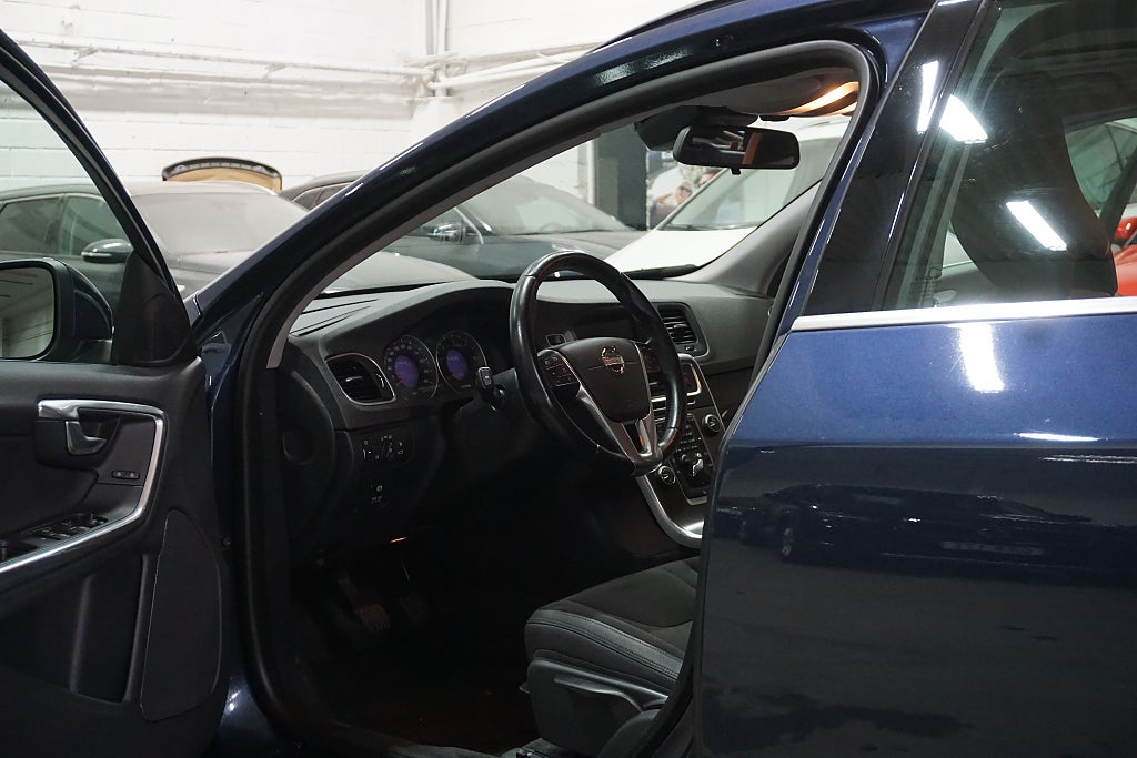 Volvo V60 2013 - miniatyr 10