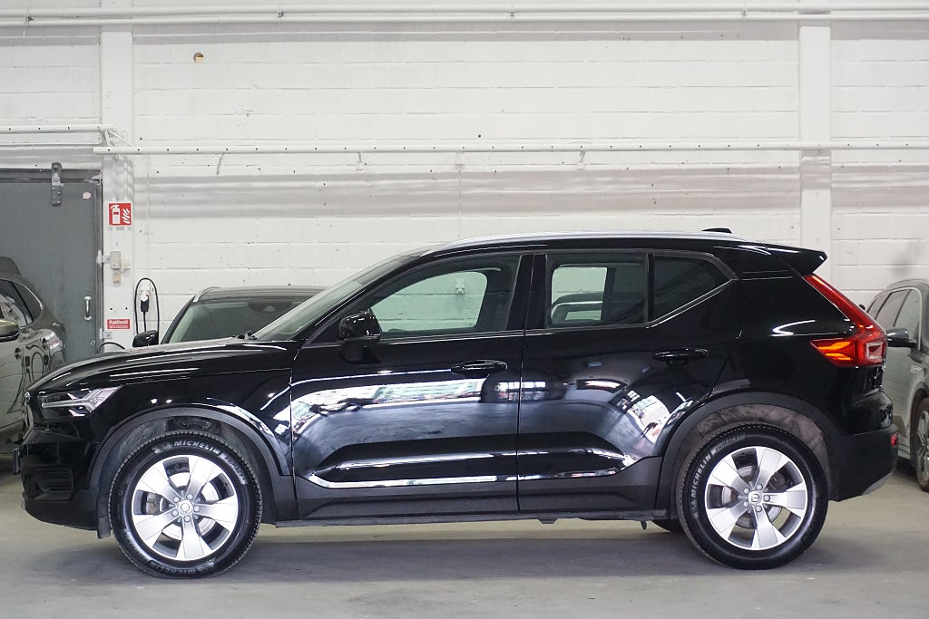 Volvo XC40 2022 - miniatyr 2