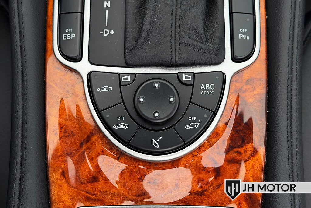 Mercedes-Benz SL 2007 - miniatyr 24