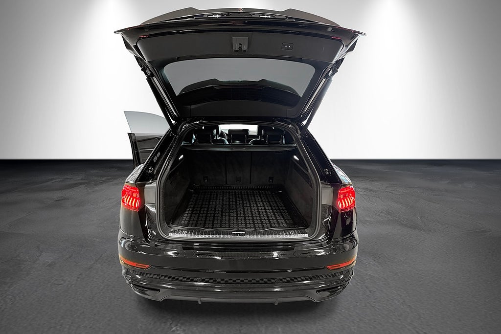 Audi Q8 2019 - miniatyr 18