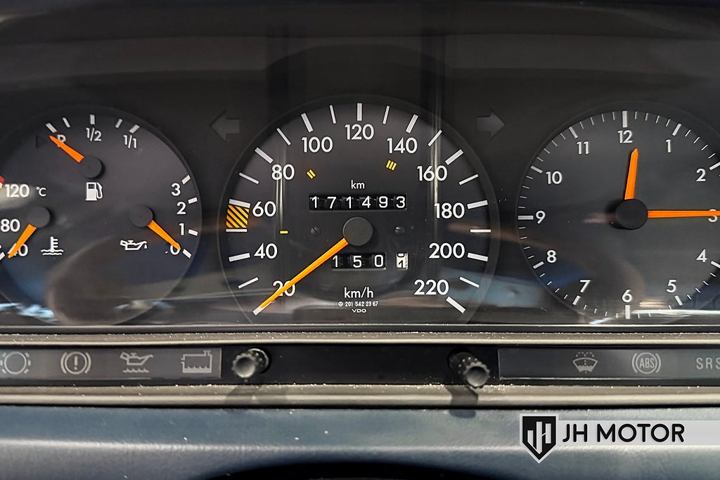 Mercedes-Benz 190 E 1992 - miniatyr 21