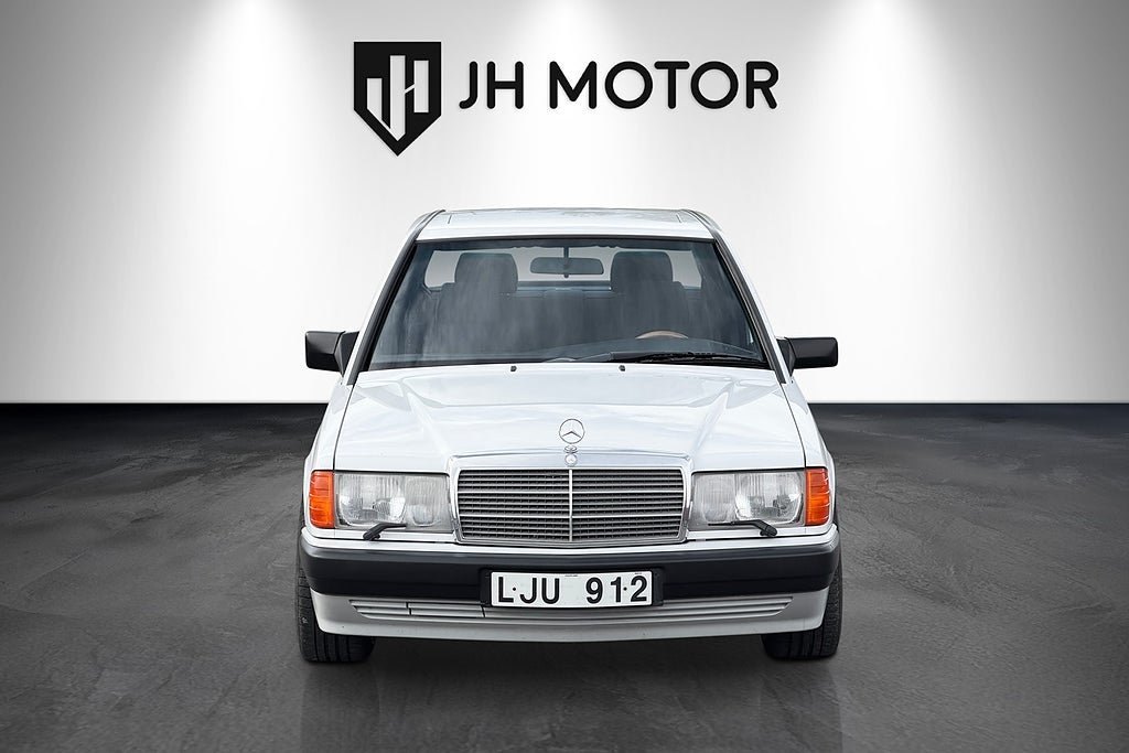 Mercedes-Benz 190 E 1992 - miniatyr 9