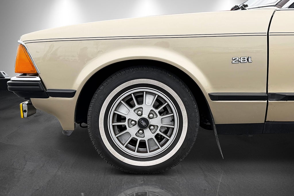Ford Granada 1979 - miniatyr 11