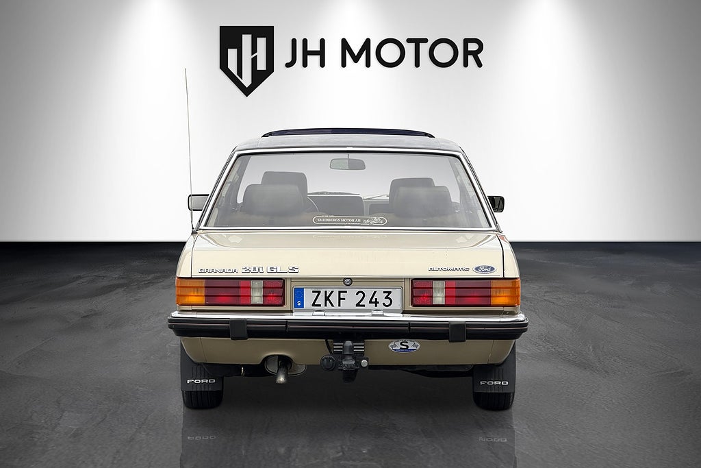 Ford Granada 1979 - miniatyr 5