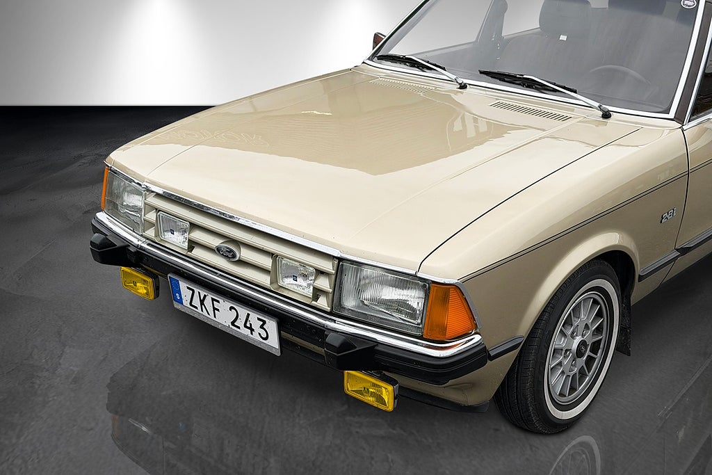 Ford Granada 1979 - miniatyr 10