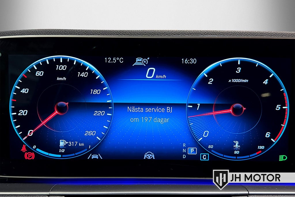 Mercedes-Benz GLE 2022 - miniatyr 24