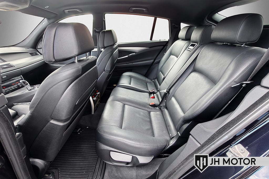 BMW 530D 2016 - miniatyr 14