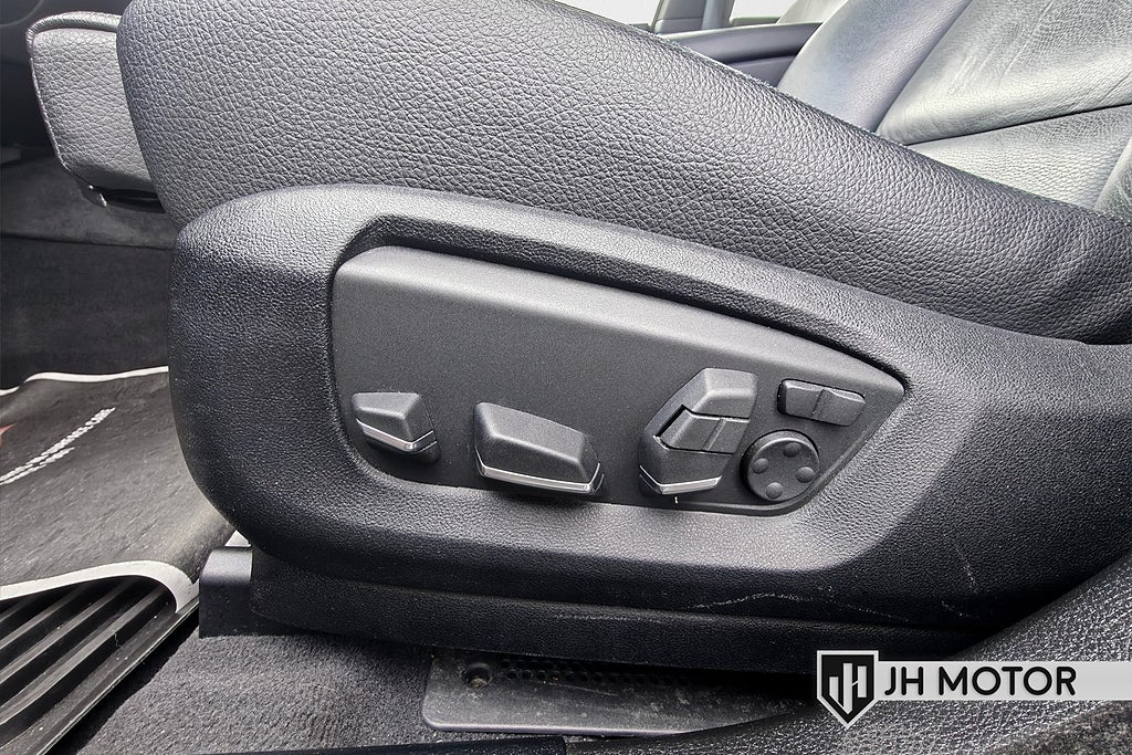BMW 530D 2016 - miniatyr 18