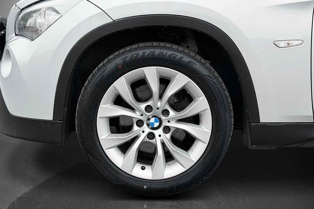 BMW X1 2012 - miniatyr 11
