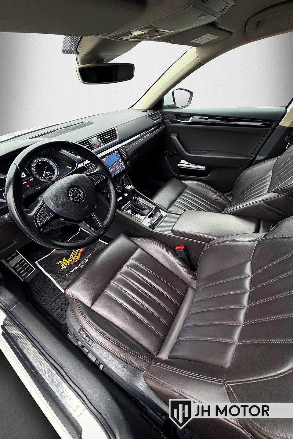 Skoda Superb 2016 - miniatyr 13
