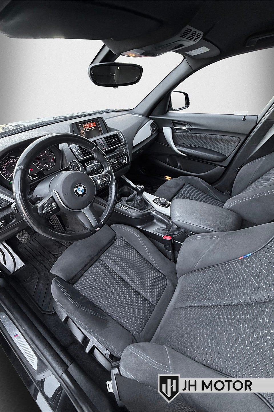 BMW 118d 2017 - miniatyr 14