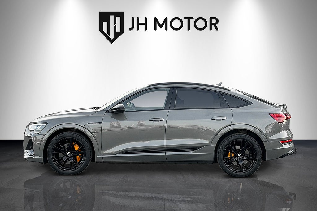 Audi E-Tron 2022 - miniatyr 3