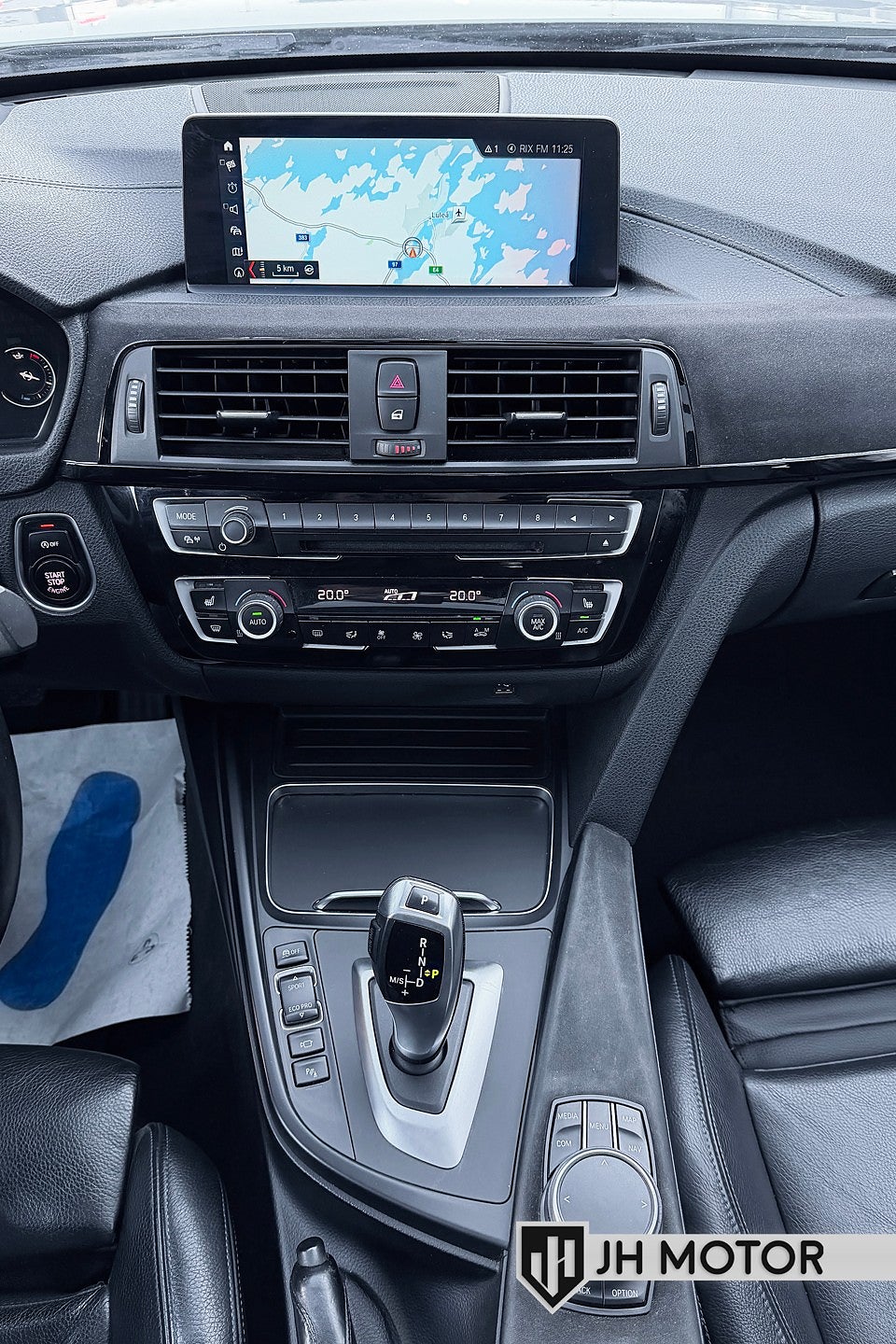 BMW 330i 2019 - miniatyr 17
