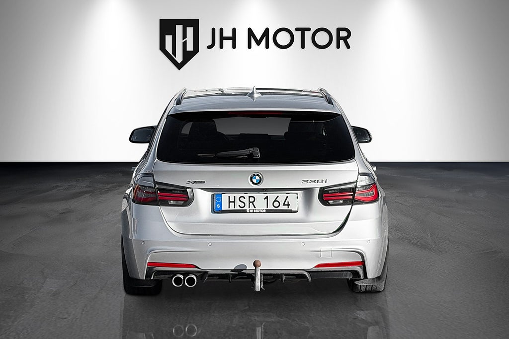 BMW 330i 2019 - miniatyr 5